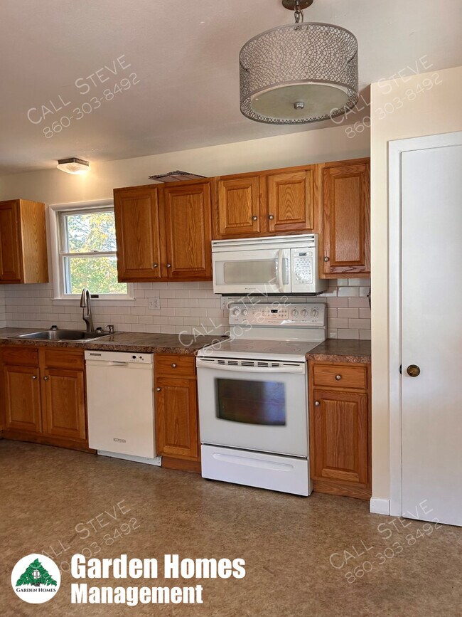 Building Photo - 15 McCulley Pl
