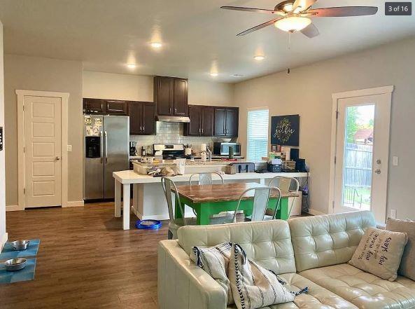 Foto del edificio - 618 NW 175th St