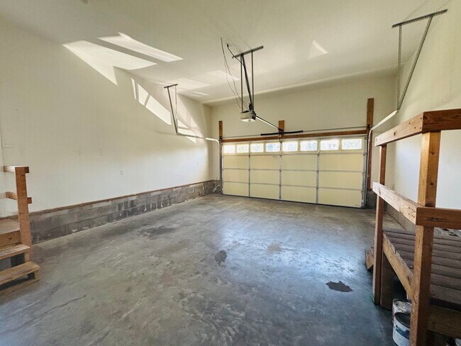 Foto del edificio - 200 Meadow Drive