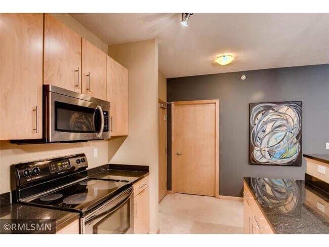 Foto del edificio - 7600 Lyndale Ave S