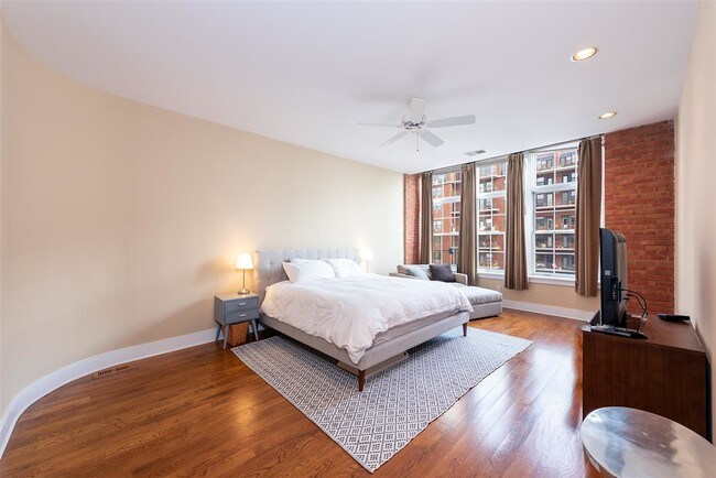 Foto del edificio - 174 Washington St