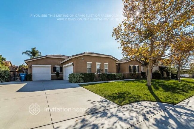 Building Photo - 7833 Calle Del Rio St