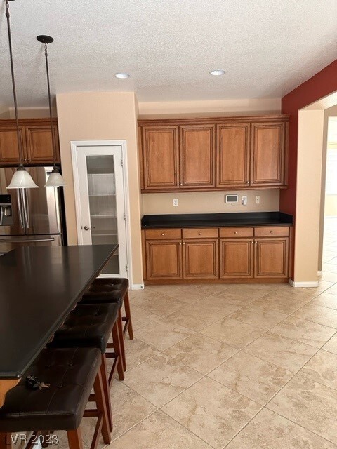 Foto del edificio - 6805 Mansion Oaks St