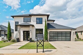 Building Photo - 2109 Wiregrass Dr