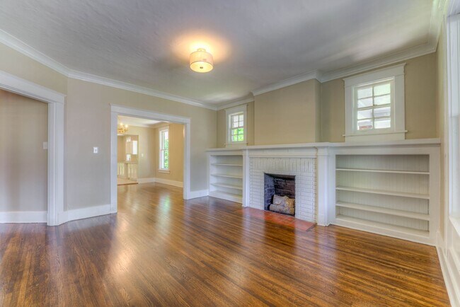 Foto del edificio - Rent reduced & Move-in Special - 1/2 off f...