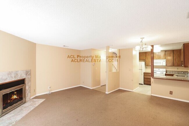 Building Photo - 273 Sunset Blvd