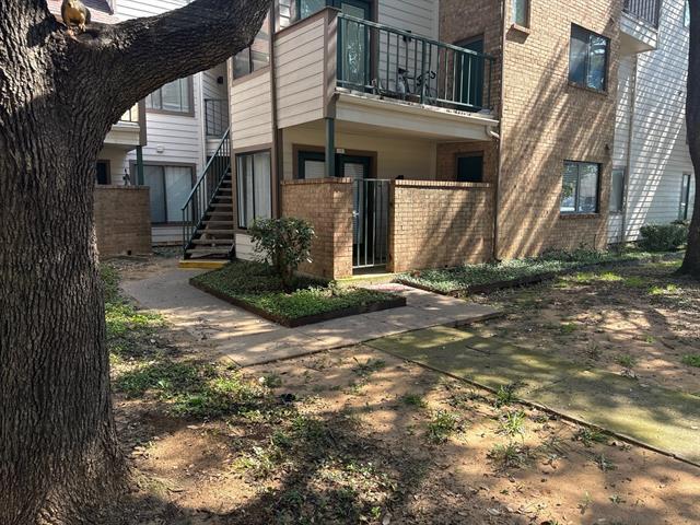 Primary Photo - 2309 Balsam Dr
