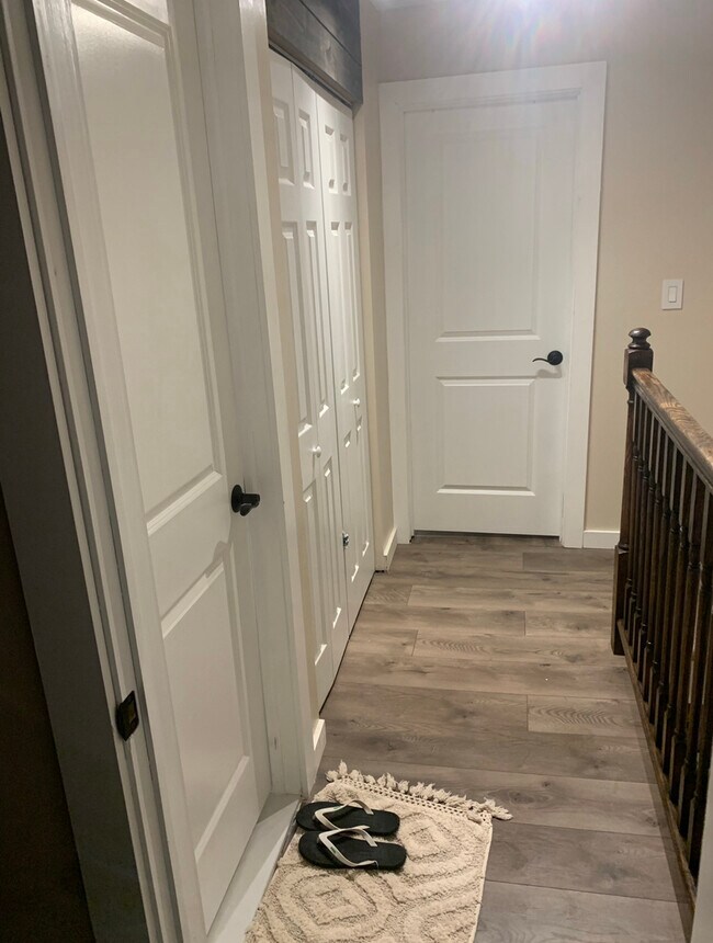 11 Cherokee Ct, Cromwell, CT 06416 Townhome Rentals in Cromwell CT