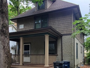 Building Photo - 1319 Forest Ct