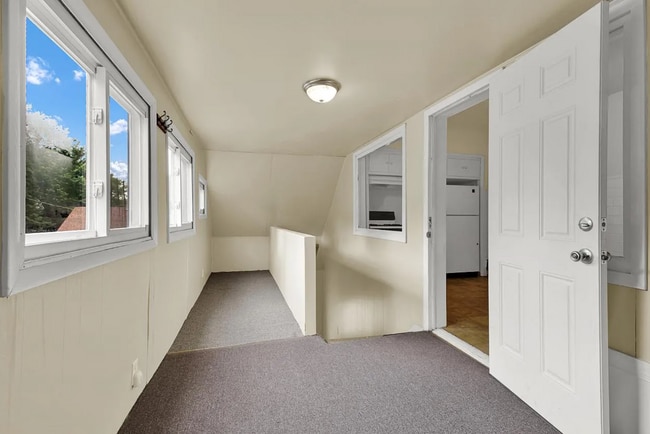 Loft - 552 N 62nd St
