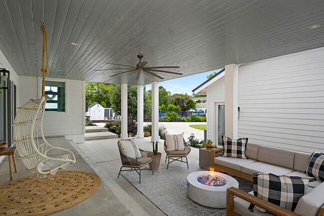 Foto del edificio - Encinitas Coastal Farmhouse + Private ADU