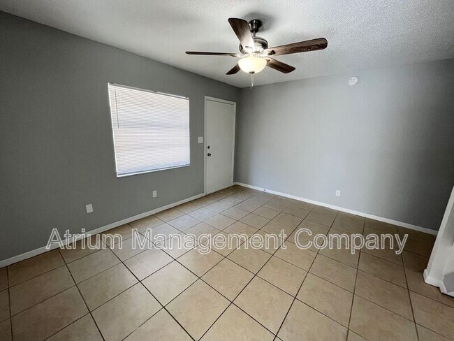 Foto del edificio - 10212 N Ojus Dr