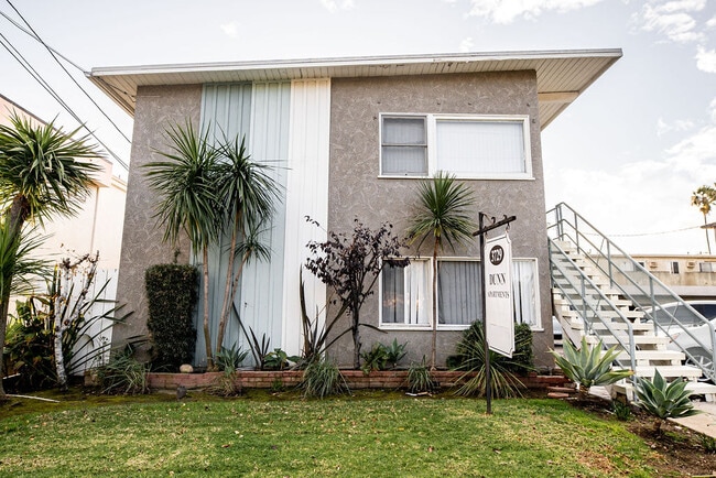 Building Photo - 3729 Dunn Dr