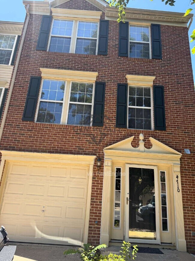 Foto del edificio - 4710 Turnberry Dr