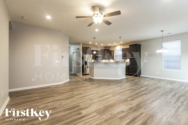 Foto del edificio - 1341 Blackthorne Trail N