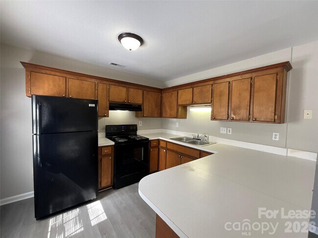 Building Photo - 113 Ridge Ave