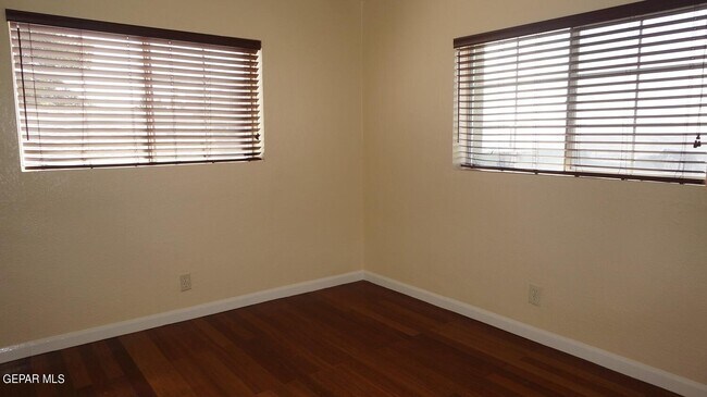 Building Photo - 3312 Piedmont Dr