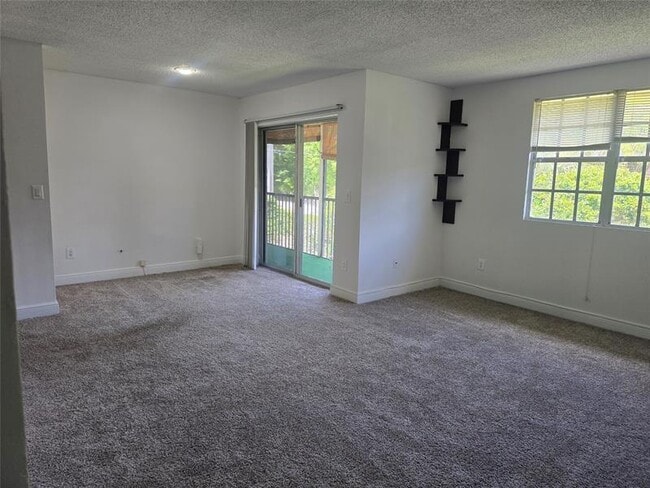 Building Photo - 1267 SW 46th Ave