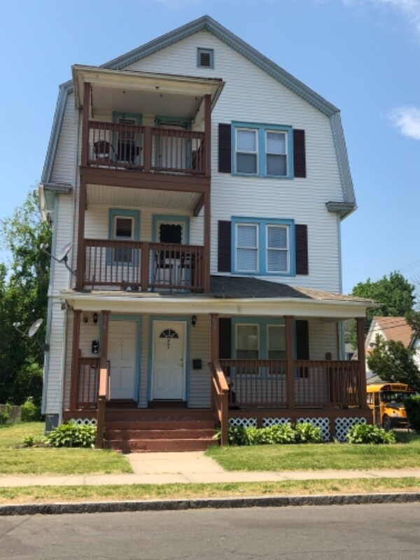 821 Garden St Unit 1st, Hartford, CT 06112 Apartment for Rent in