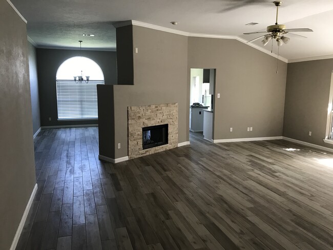 Building Photo - 20718 Grenoble Ln