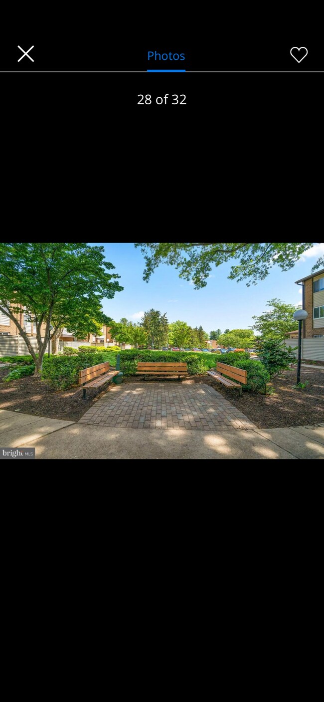 Front of building - 19417 Brassie Pl