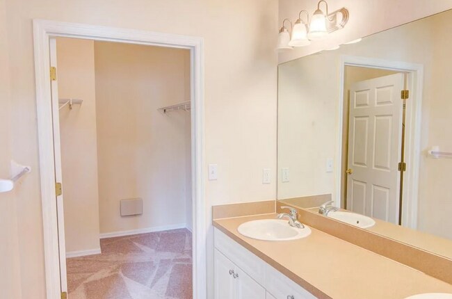 Building Photo - 2646 SW 87th Way