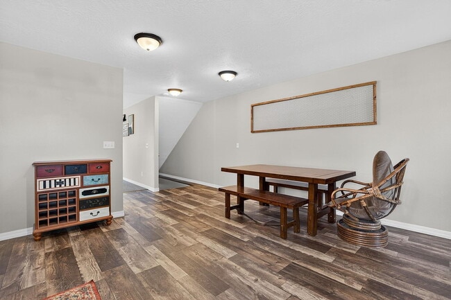 Building Photo - Single Family Home For Rent