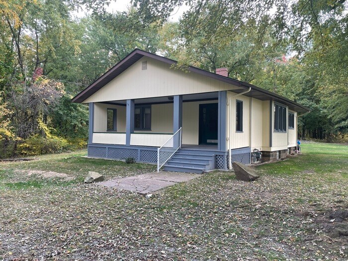 Foto principal - 2 bedrooms in Chippewa Township ~