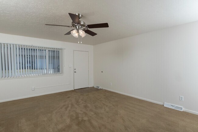 Living Area - Cherry Lane