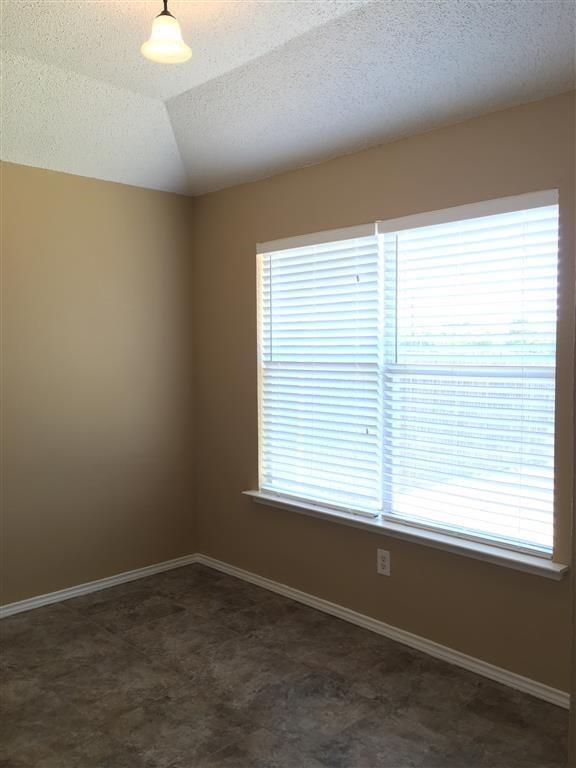 Building Photo - 6412 Royal Cedar Dr