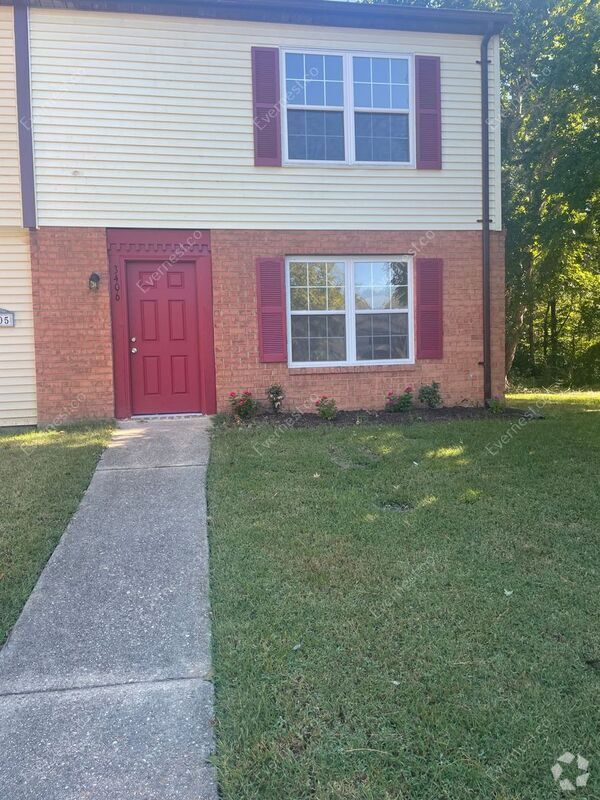 The Pointe at Jamestown Apartments under 2,500 Williamsburg, VA 2