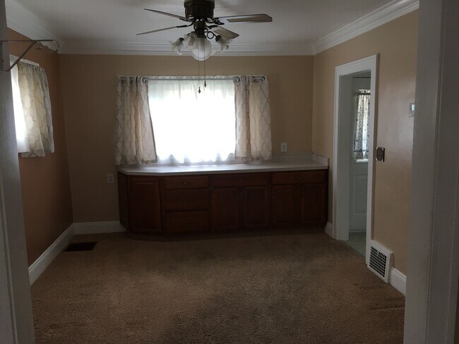 Dining Room Photo 1 - 3935 W 33rd St