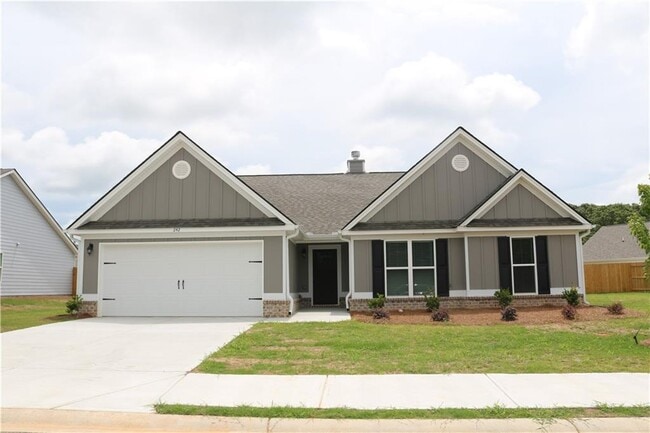 Building Photo - 242 Champions Ln