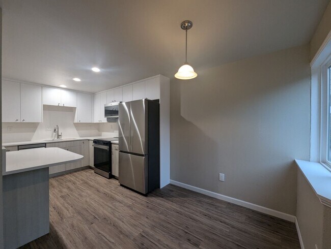 Foto del edificio - 551 Elm Way