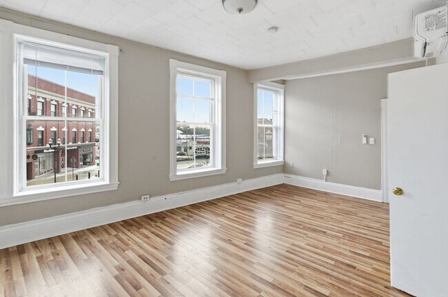 Foto del edificio - Your Hudson Home Awaits – 2 Bedrooms, Free Application, Pet Friendly