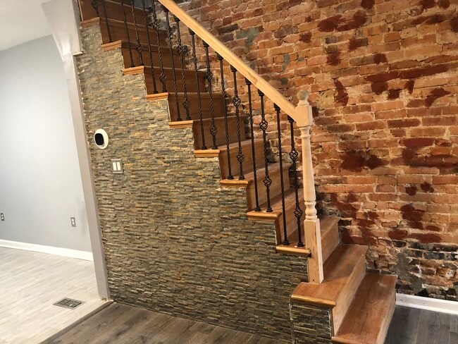 Foto del edificio - 405 S Vincent St