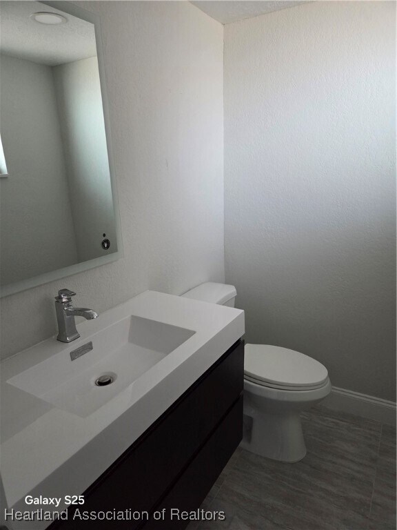 Foto del edificio - 2131 Lakeview Dr