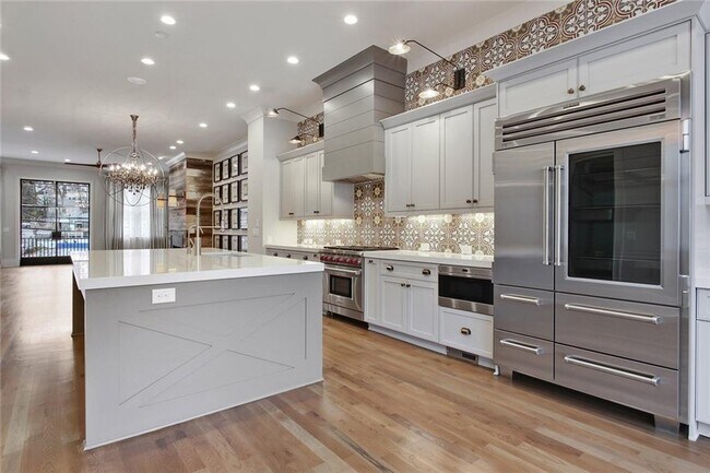 Building Photo - 83 E Andrews Dr NW