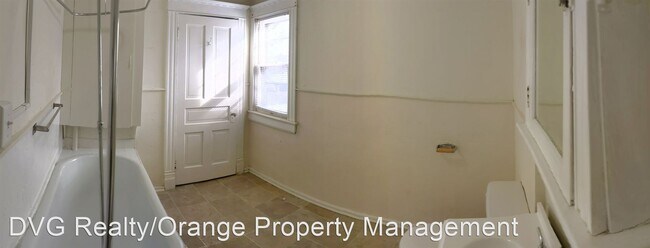 Building Photo - 4823 Cass St