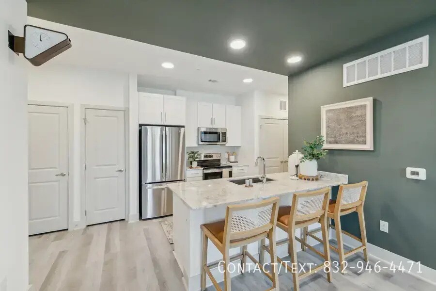 Foto principal - Act Fast: 6 Weeks Free Rent When You Lease...