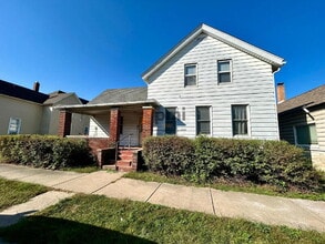 Building Photo - 1209 Ohio St