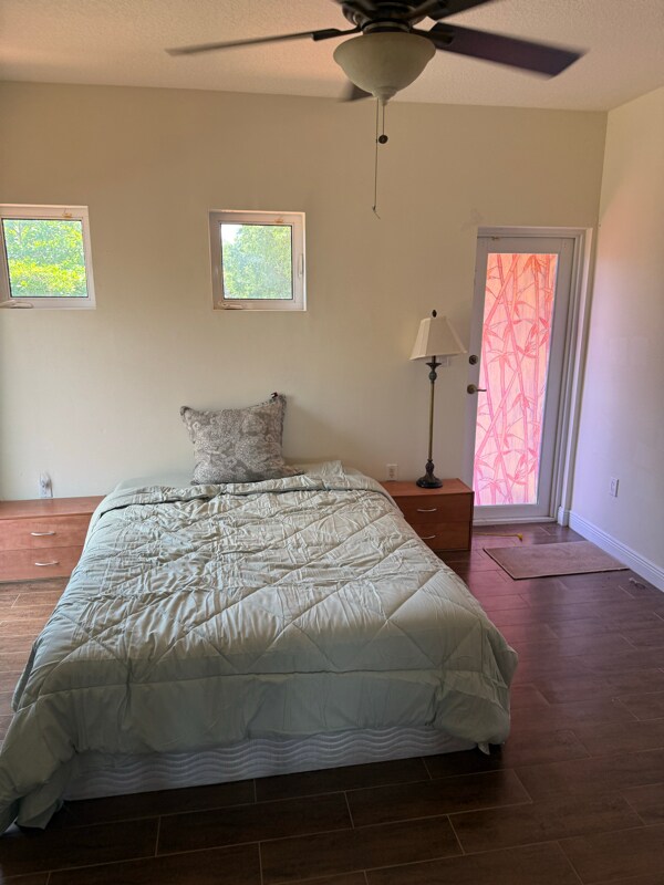 Foto principal - 1723 SW 23rd St