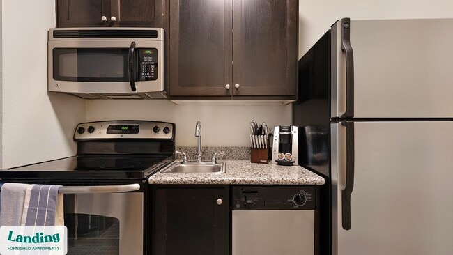 Building Photo - 1430 NW Pettygrove St