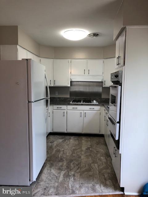 Foto del edificio - 340 Thompsonville Rd