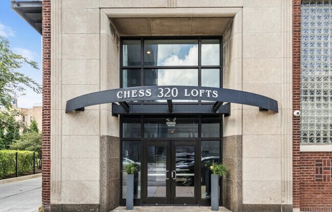 Foto del edificio - 320 E 21st St