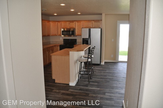 Building Photo - 18471 Avalon Pl