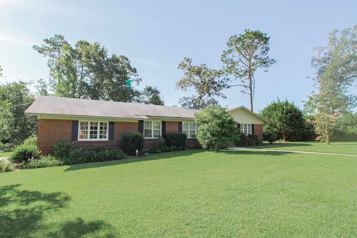 104 PegWen Blvd, Statesboro, GA 30461 House Rental in Statesboro, GA