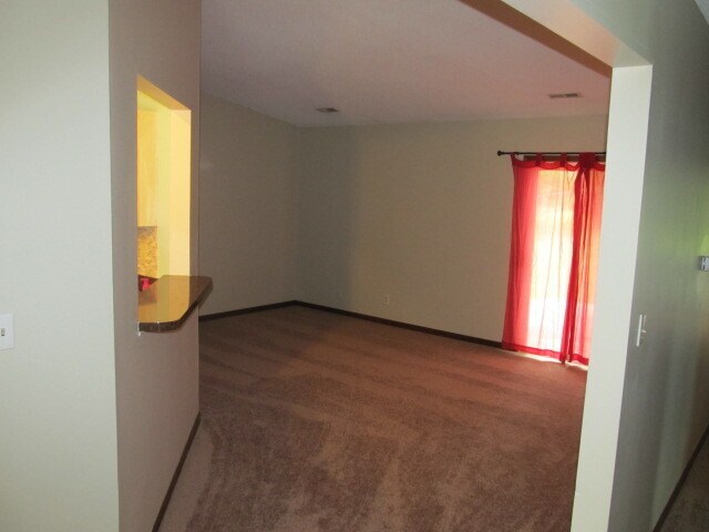 Foto del edificio - 3 Bed 1.5 Bath Home Off Of Mexico Gravel Road