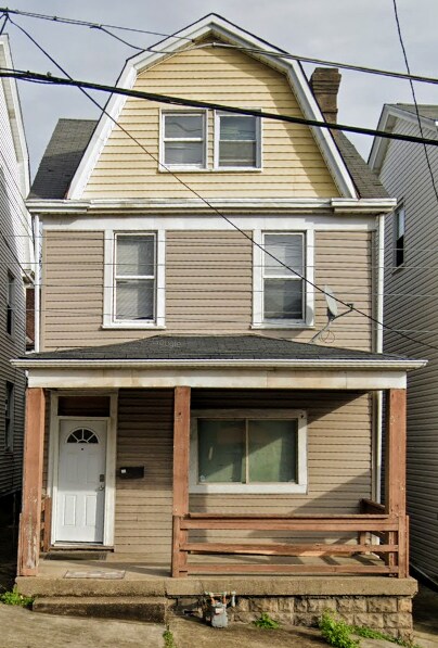 Primary Photo - 206 Robinson St