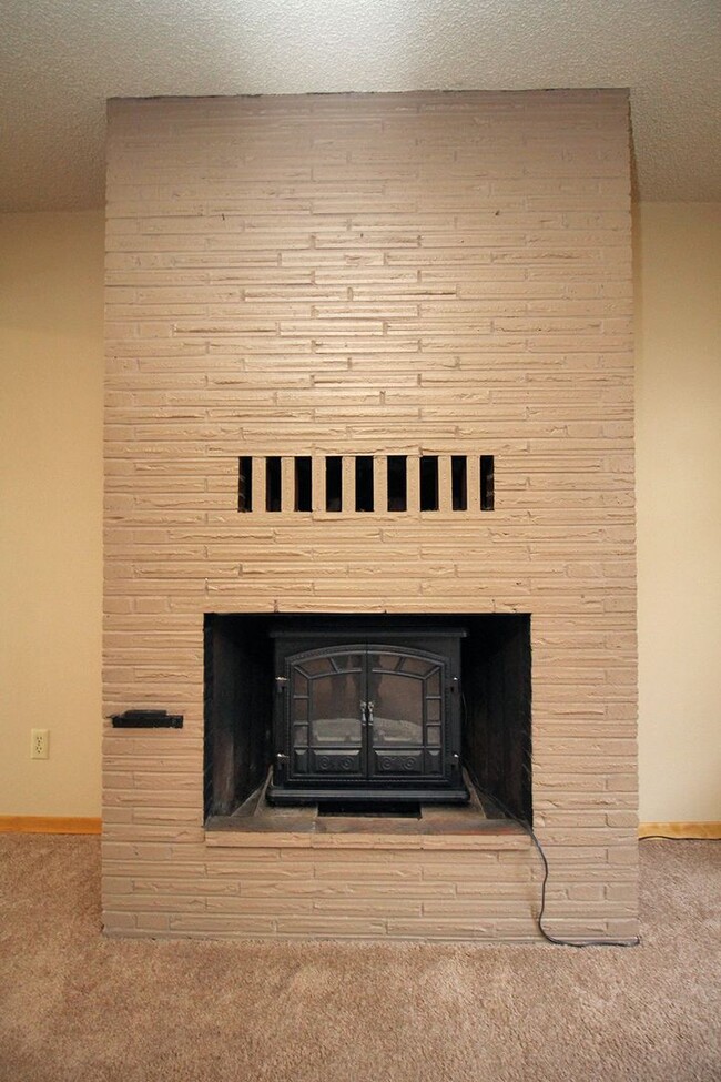Building Photo - 5415 NE Everett St